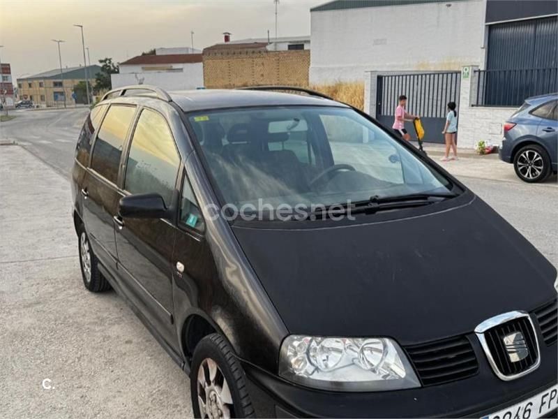 Negro Usado 2007 Seat Alhambra Reference Monovolumen | 5500 € (Precio justo) - Imagen 1/4