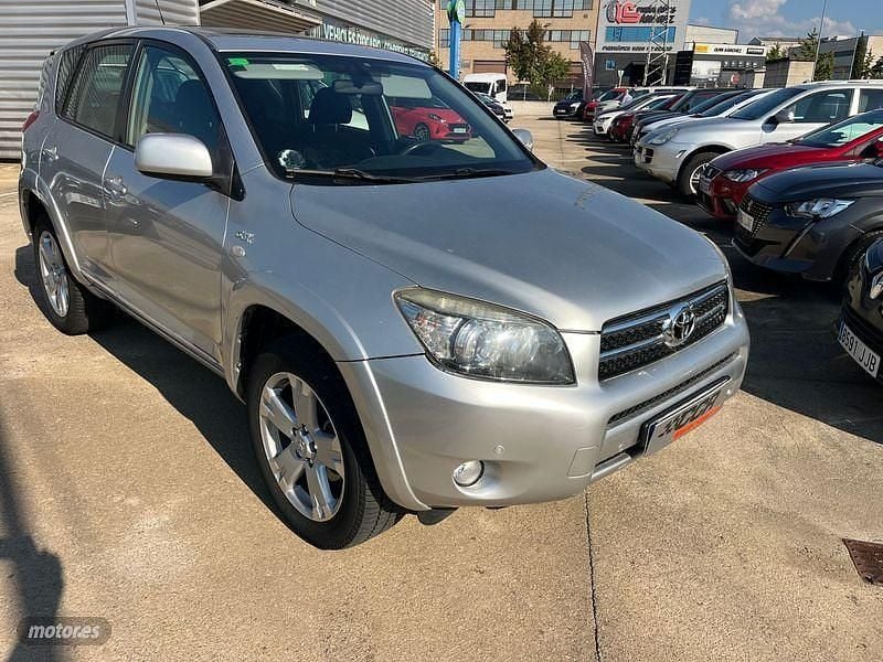 Plateado Usado 2008 Toyota RAV4 SUV | 10.500 € (Precio justo) - Imagen 1/4