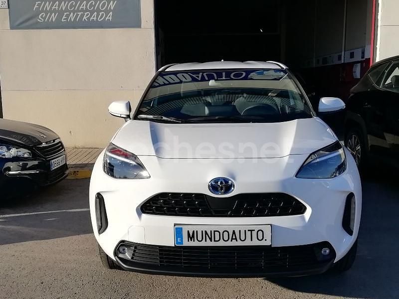 Blanco Usado 2023 Toyota Yaris Hybrid Active SUV | 21.990 € (Precio justo) - Imagen 1/4