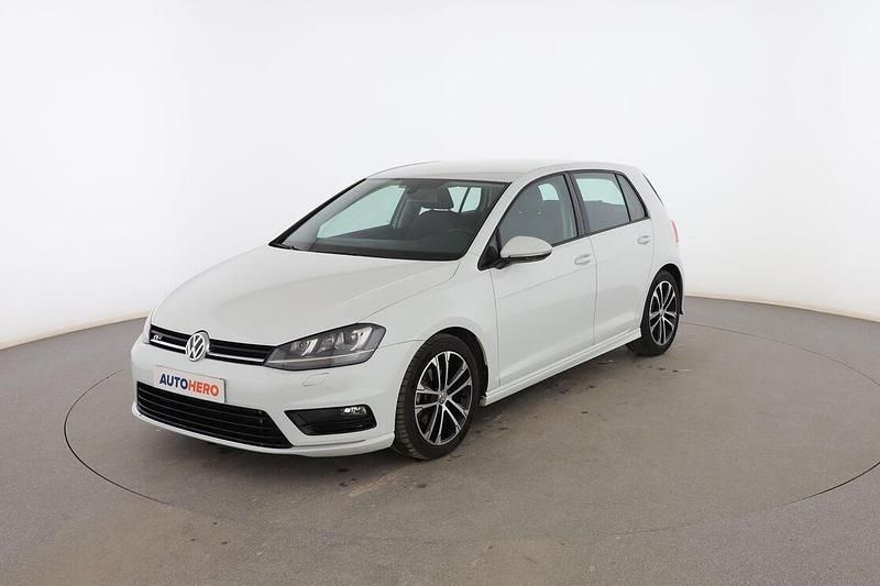 Blanco Usado 2013 VW Golf VII R-line BlueMotion Utilitario | 15.699 € (Caro) - Imagen 1/3