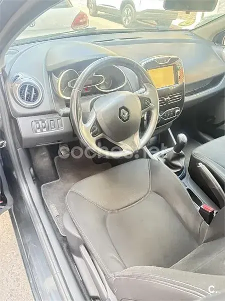 Usado Renault Clio IV 90 CV (66 kW) 2015 Negro Berlina