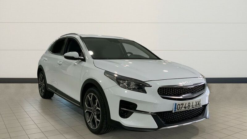 Blanco Usado 2022 Kia XCeed SUV | 21.400 € (Un poco caro) - Imagen 1/4