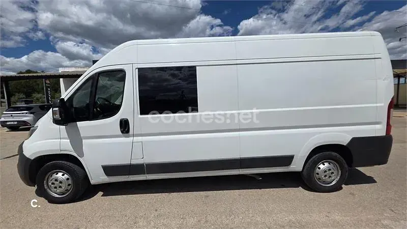 Usado Citroën Jumper 86 CV (63 kW) 2001 Blanco Monovolumen