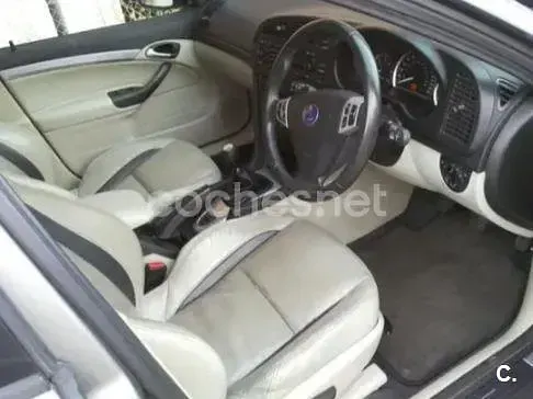 Usado Saab 9-3 Vector 150 CV (110 kW) 2005 Gris / plata Berlina