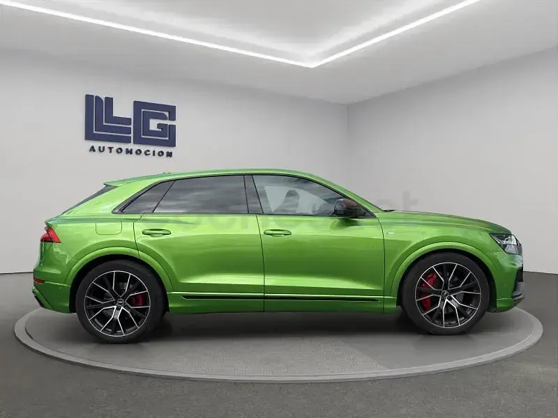 Usado Audi Q8 S-line plus 462 CV (339 kW) 2021 Verde SUV