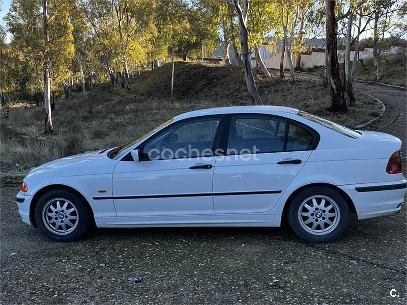 Blanco Usado 1999 BMW 316 Berlina | 2990 € - Imagen 1/4