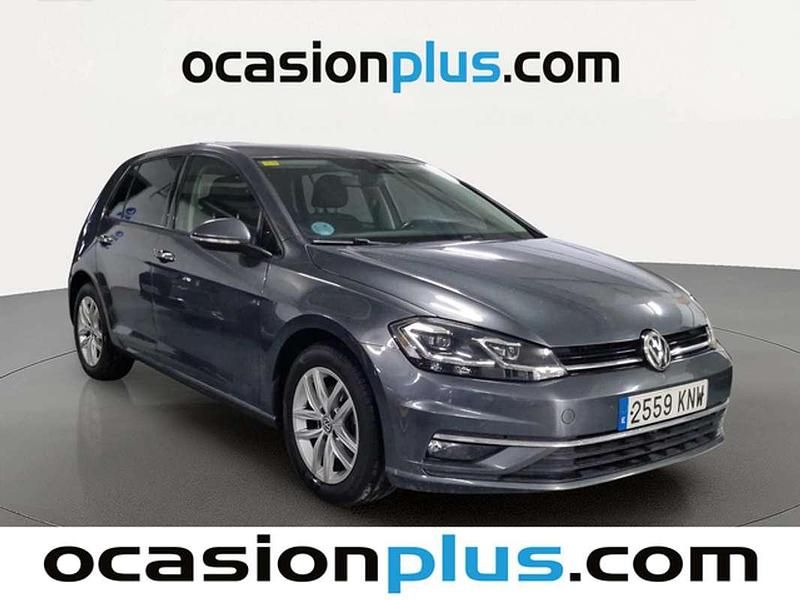 Usado VW Golf VII Advance 116 CV (85 kW) 2018 Gris Utilitario