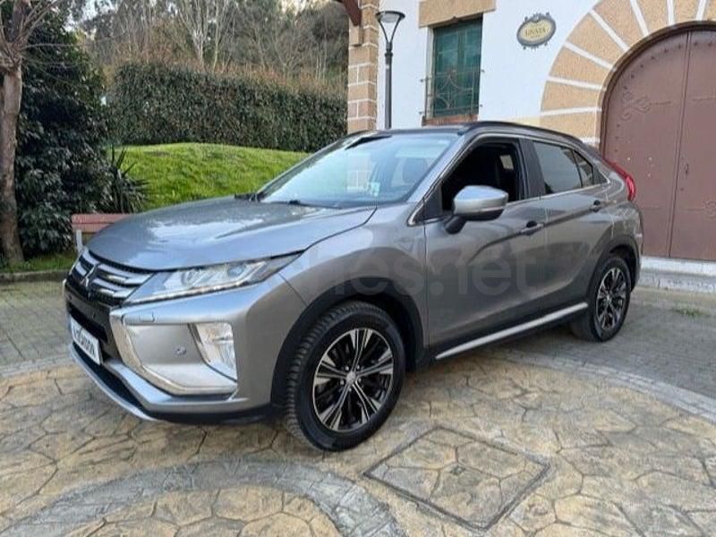 Usado Mitsubishi Eclipse Cross Motion 163 CV (119 kW) 2019 Gris / plata SUV