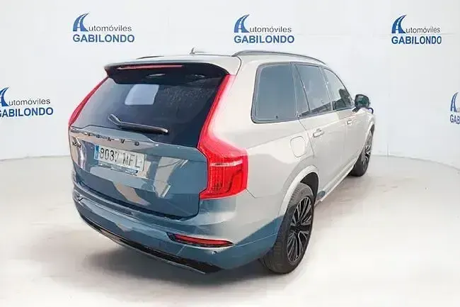 Usado Volvo XC90 Plus 455 CV (334 kW) 2023 Gris / plata SUV