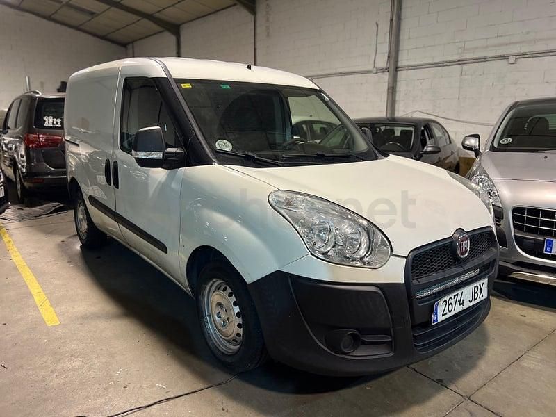 Usado Fiat Doblò Active 90 CV (66 kW) 2014 Blanco Monovolumen