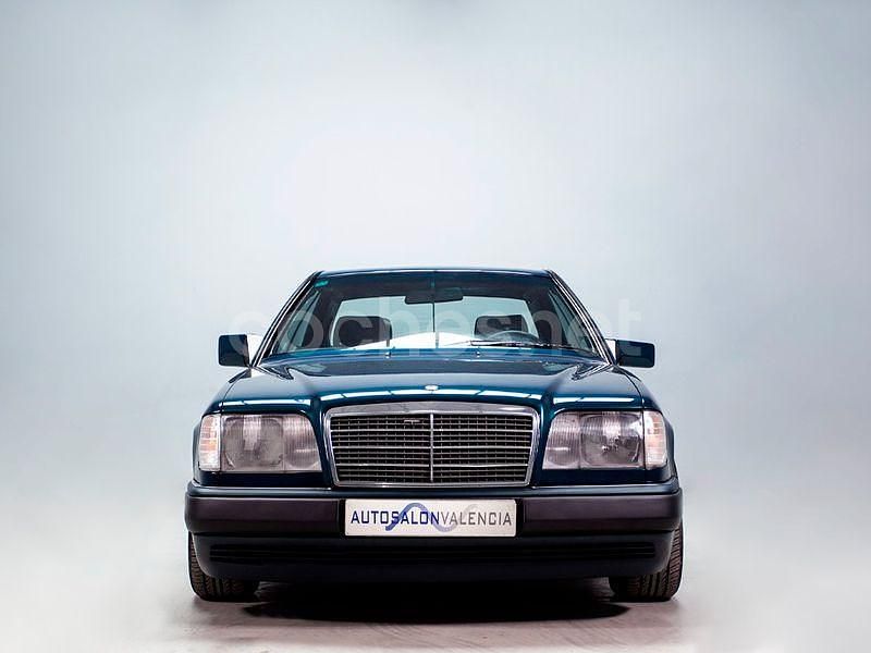 Usado Mercedes E320 220 CV (161 kW) 1995 Verde Coupe