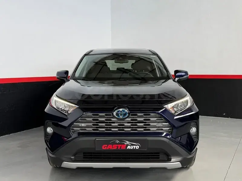 Usado Toyota RAV4 Hybrid Advance 218 CV (160 kW) 2020 Azul SUV