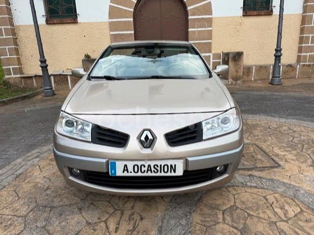 Usado Renault Mégane Cabriolet Privilege 150 CV (110 kW) 2007 Beige Descapotable