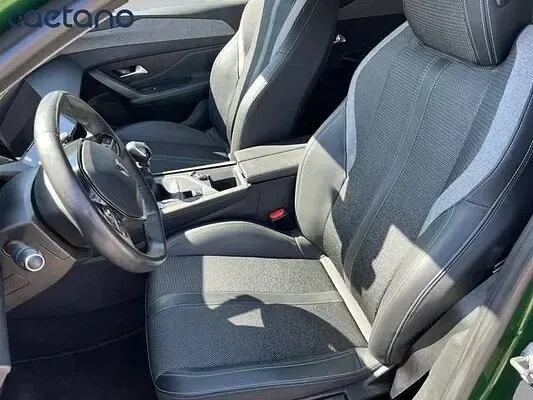 Usado Peugeot 308 Allure 130 CV (95 kW) 2022