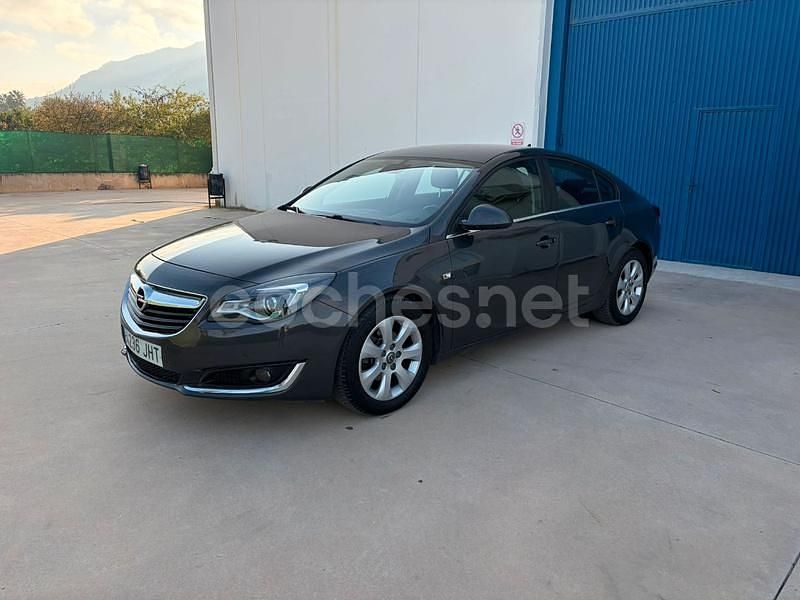 Gris / plata Usado 2015 Opel Insignia Excellence Berlina | 7000 € (Precio justo) - Imagen 1/4