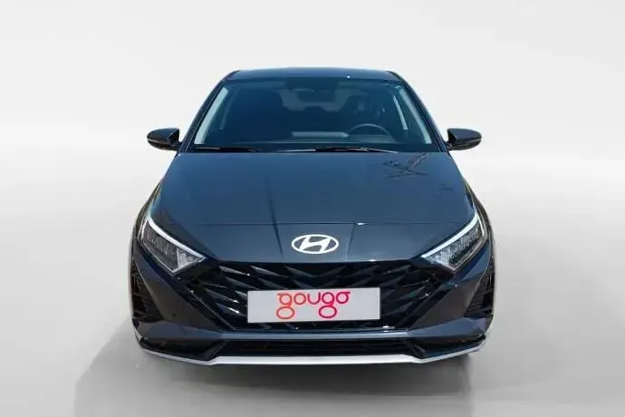Nuevo Hyundai i20 101 CV (74 kW) 2025 Gris / plata Utilitario
