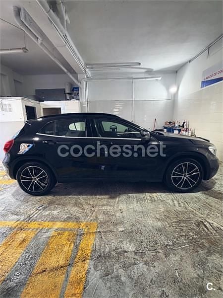 Usado Mercedes GLA200 Style 156 CV (114 kW) 2014 Negro SUV