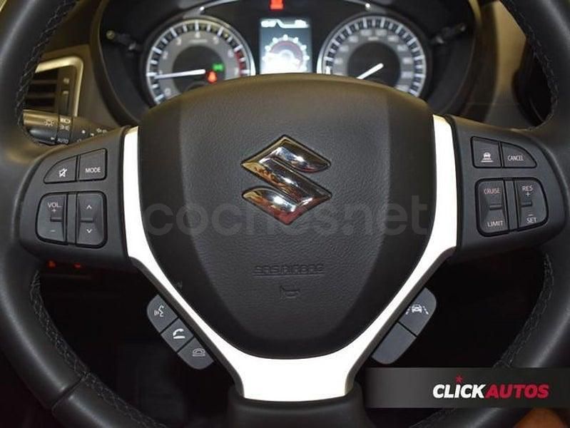 Usado Suzuki SX4 S-Cross 129 CV (94 kW) 2023 Gris / plata SUV