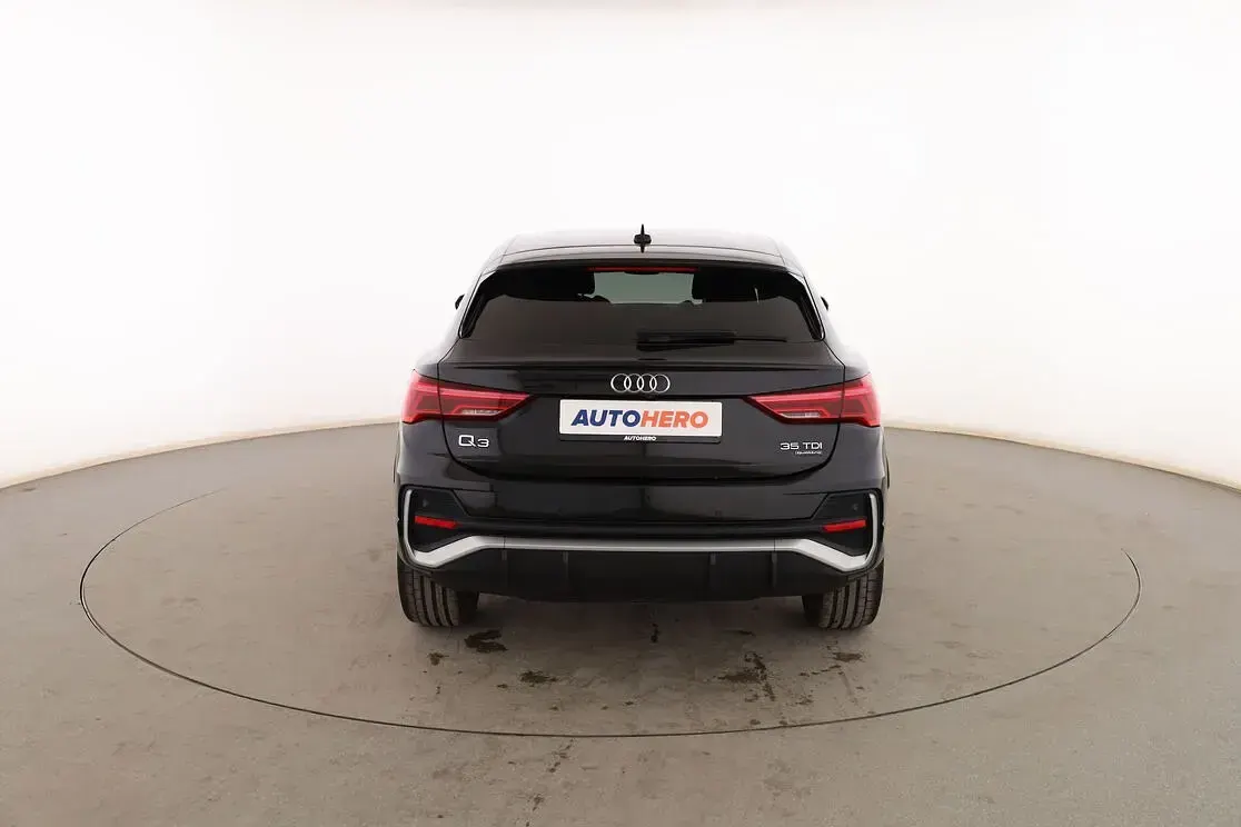 Usado Audi Q3 Sportback S-Line 150 CV (110 kW) 2020 Negro SUV
