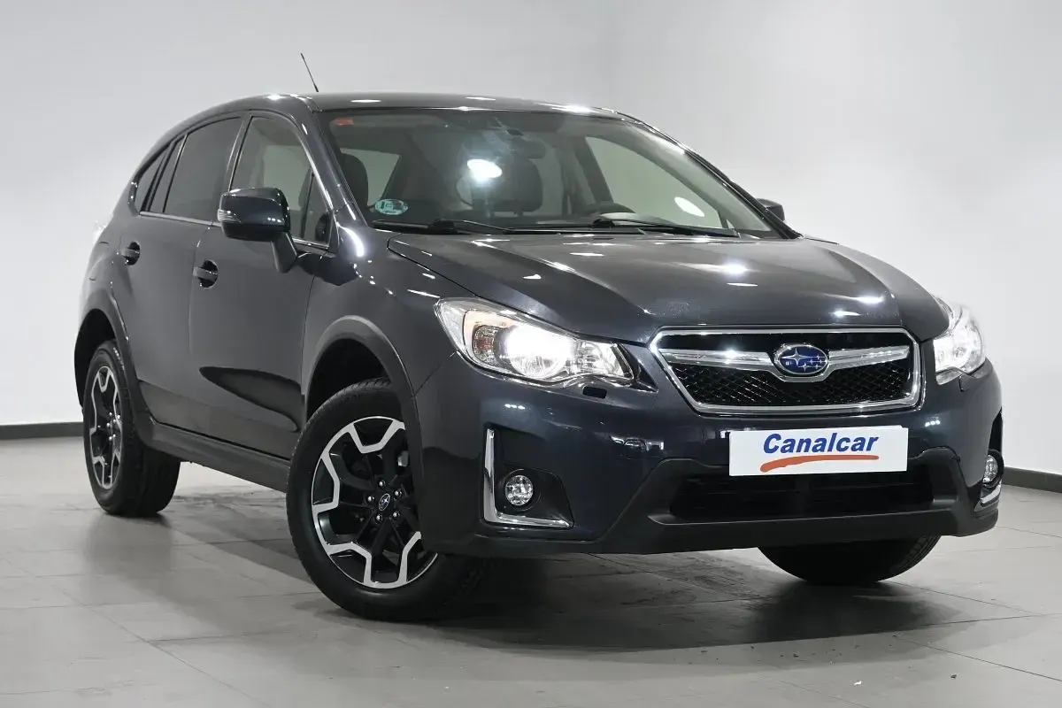 Usado Subaru XV 150 CV (110 kW) 2016 Gris SUV