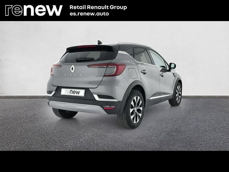 Usado Renault Captur Techno 90 CV (66 kW) 2024 Gris SUV