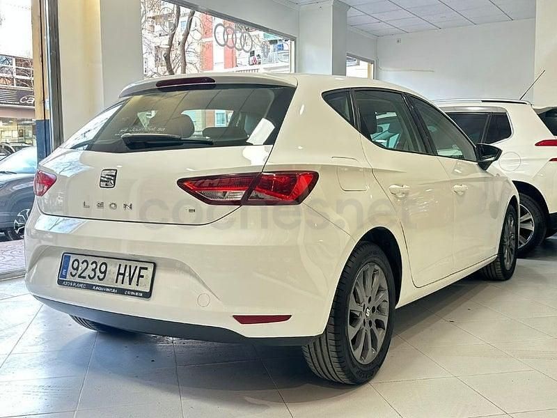 Usado Seat Leon I-Tech 105 CV (77 kW) 2014 Blanco Berlina