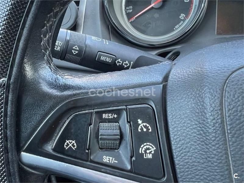 Usado Opel Astra Excellence 110 HP (80 kW) 2015 Cinzento Sedan