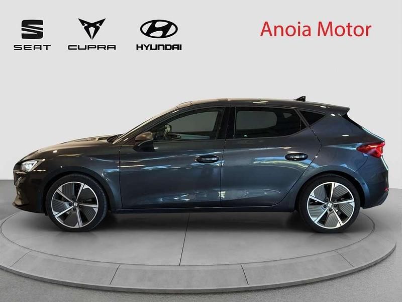 Usado Seat Leon ST FR 150 CV (110 kW) 2022 Gris Familiar