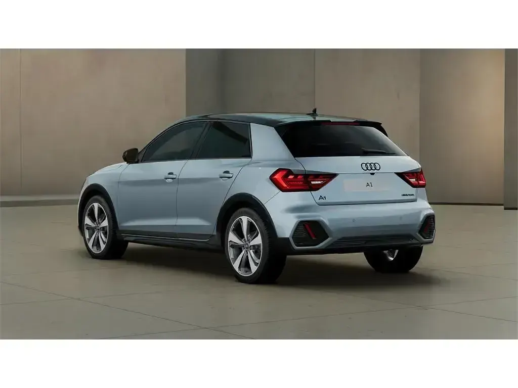 Nuevo Audi A1 Black Edition 116 CV (85 kW) 2026 Gris SUV