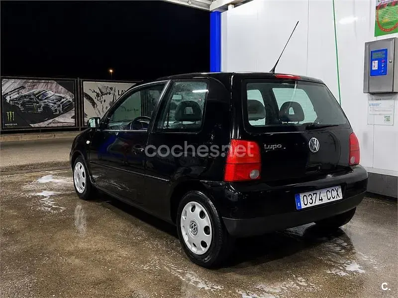 Usado VW Lupo Conceptline 60 CV (44 kW) 2002 Negro Utilitario