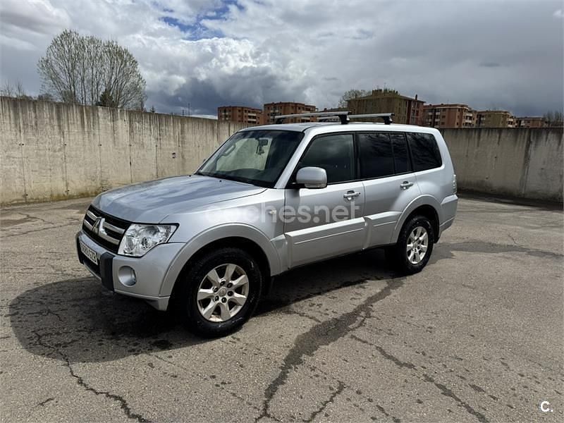 Usado Mitsubishi Montero Spirit 200 CV (147 kW) 2010 Gris / plata SUV