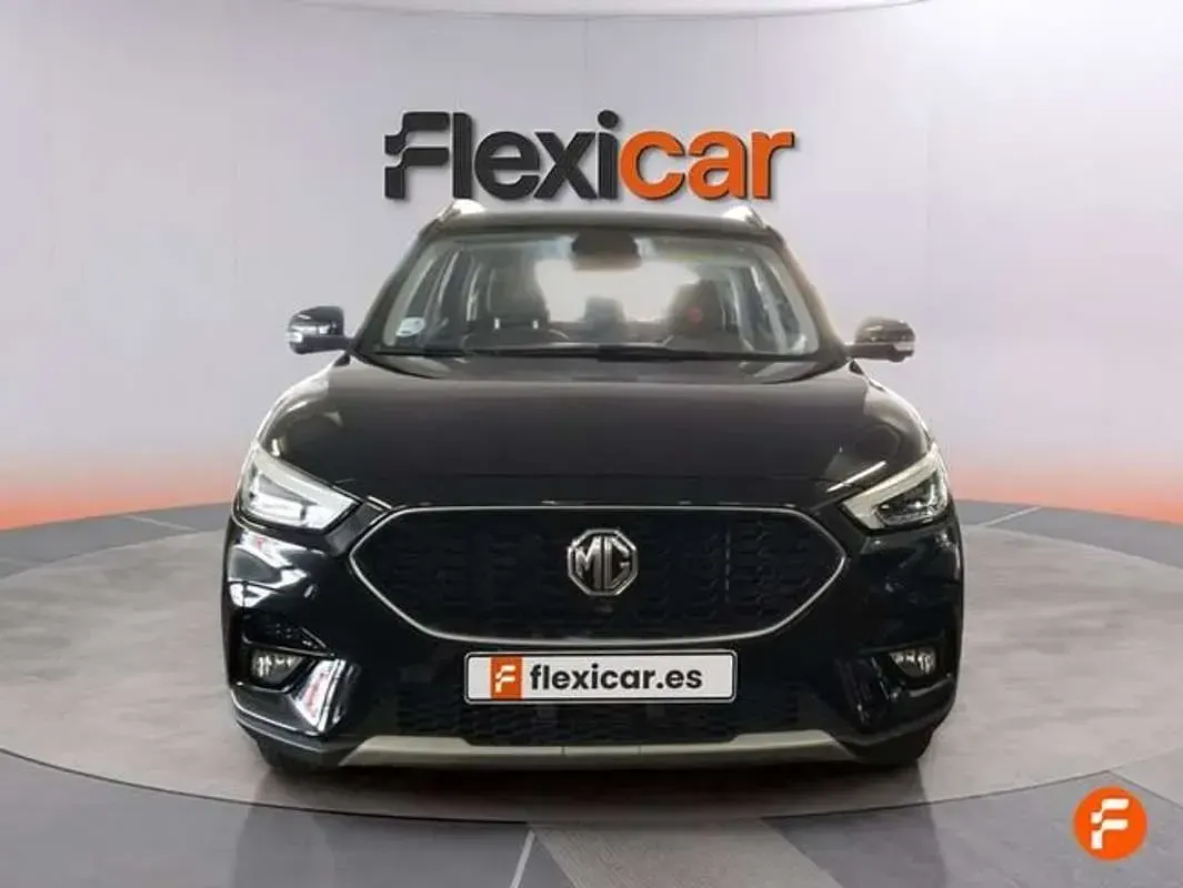 Usado MG ZS 106 CV (77 kW) 2023 Negro SUV