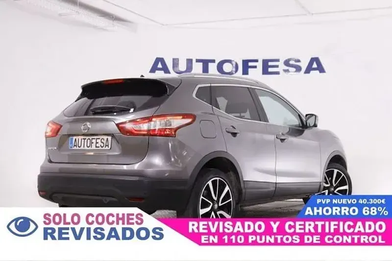 Usado Nissan Qashqai N-Connecta 131 CV (96 kW) 2016 Gris / plata SUV