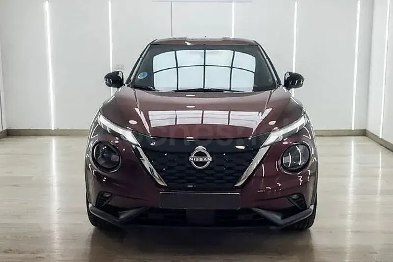 Usado Nissan Juke N-Connecta 145 CV (106 kW) 2024 Granate SUV
