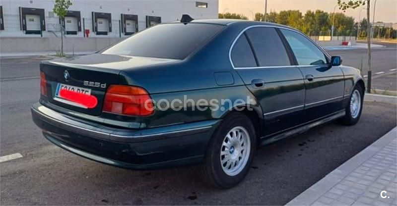 Usado BMW 525 163 CV (119 kW) 2002 Verde Berlina