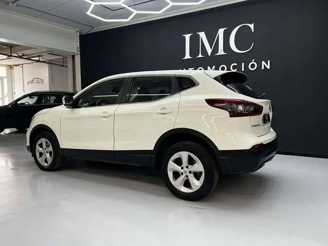 Usado Nissan Qashqai Acenta 116 CV (85 kW) 2021 Blanco SUV