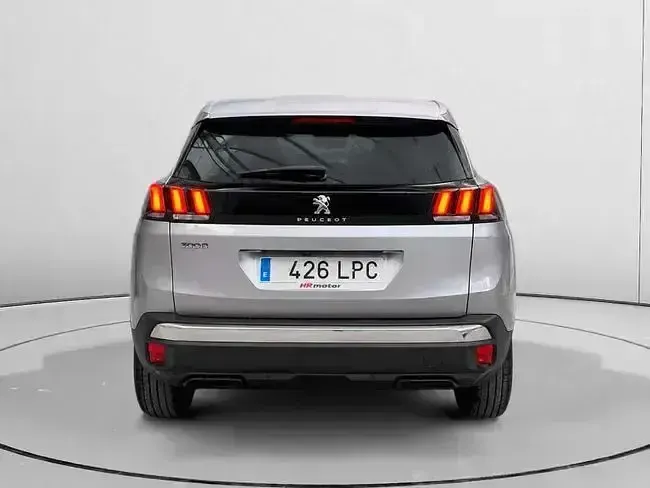 Usado Peugeot 3008 Active 130 CV (95 kW) 2021 Gris SUV