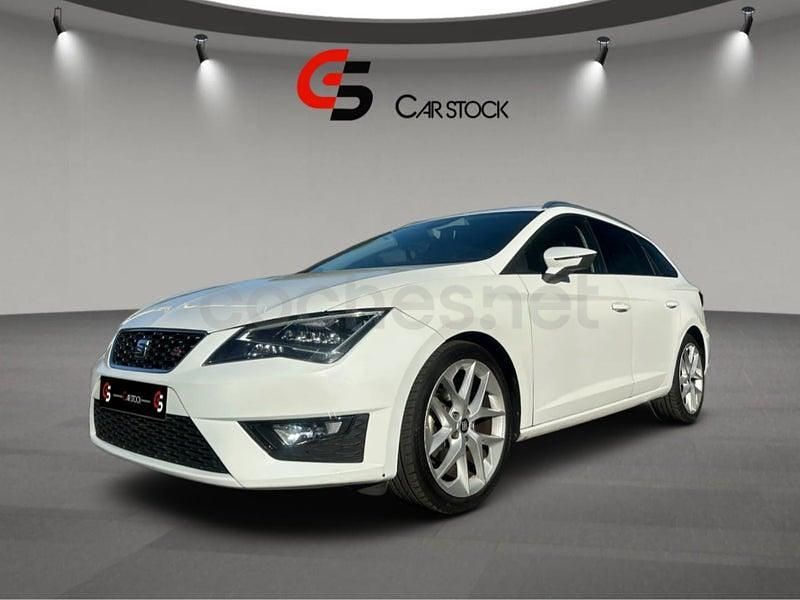 Usado Seat Leon FR 150 CV (110 kW) 2015 Blanco Familiar