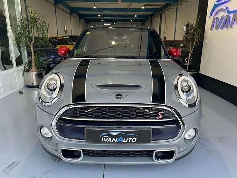 Usado Mini Cooper SD 170 CV (125 kW) 2017 Plateado Utilitario