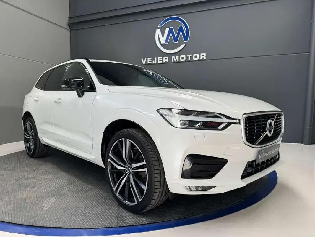 Usado Volvo XC60 R-Design 235 CV (172 kW) 2020 Blanco SUV
