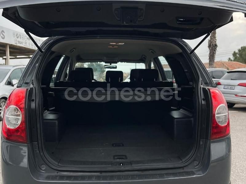 Usado Chevrolet Captiva LT 184 CV (135 kW) 2012 Gris / plata SUV