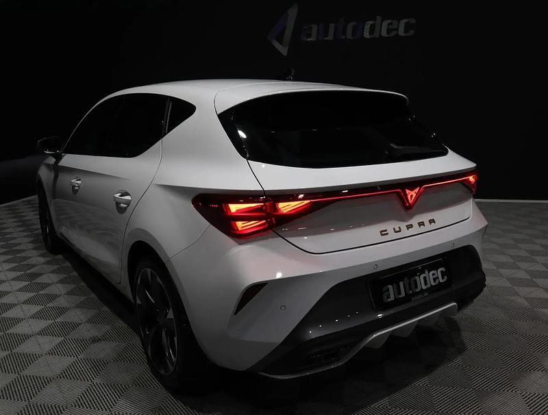 Używany Cupra Leon 150 KM (110 kW) 2025 Biały