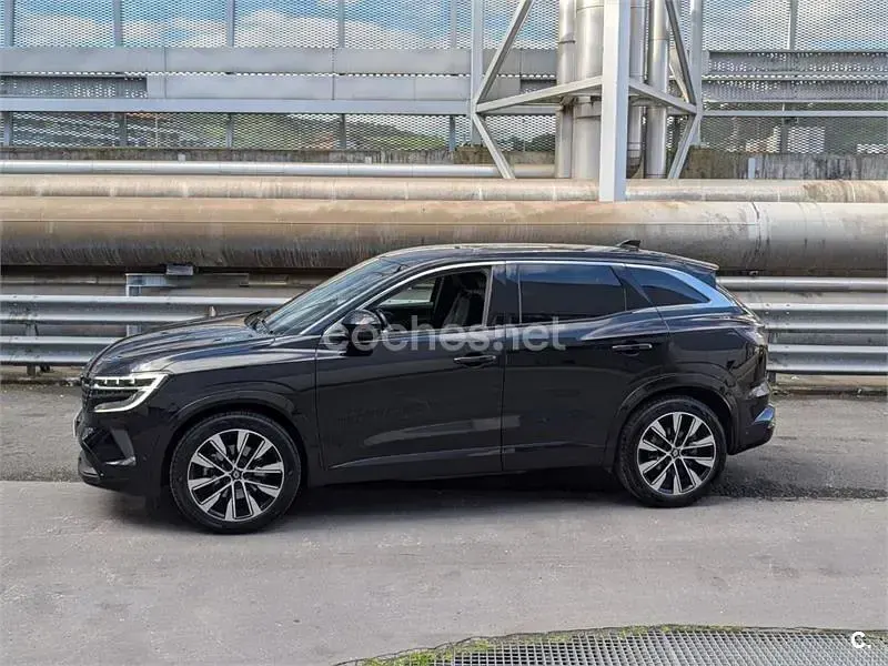 Käytetty Renault Austral Techno 200 HP (147 kW) 2024 Musta Katumaasturi