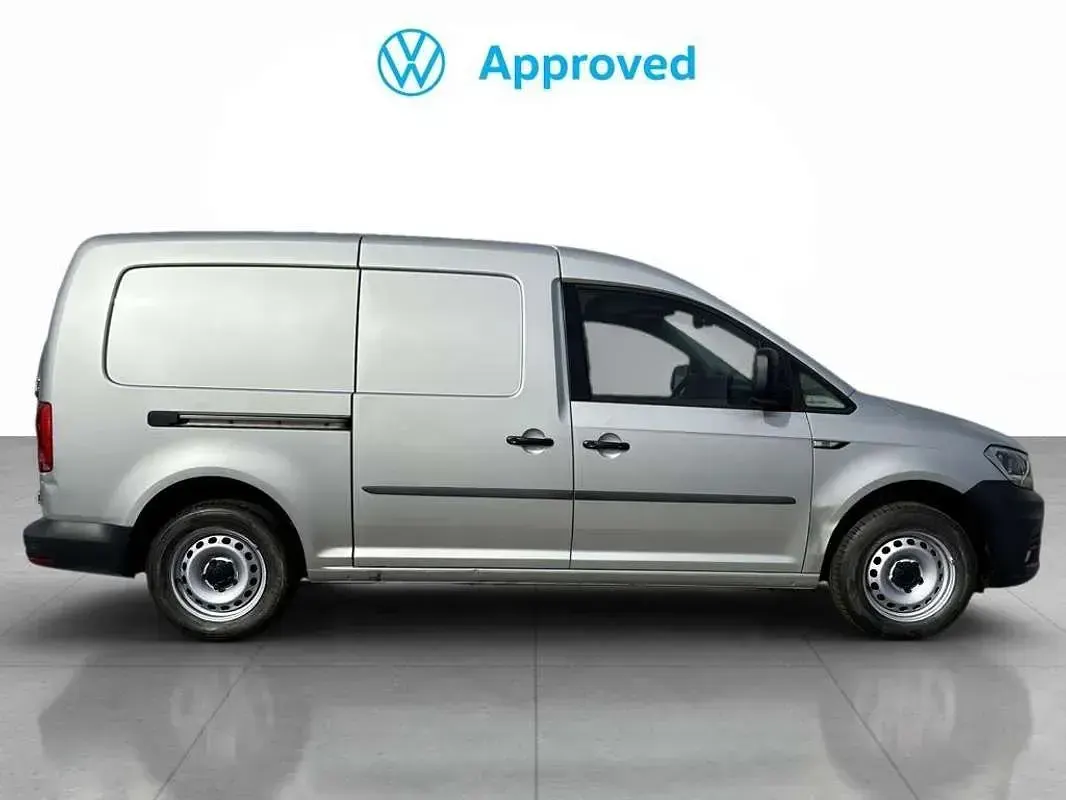 Usado VW Caddy Maxi 102 CV (75 kW) 2020 Gris Monovolumen