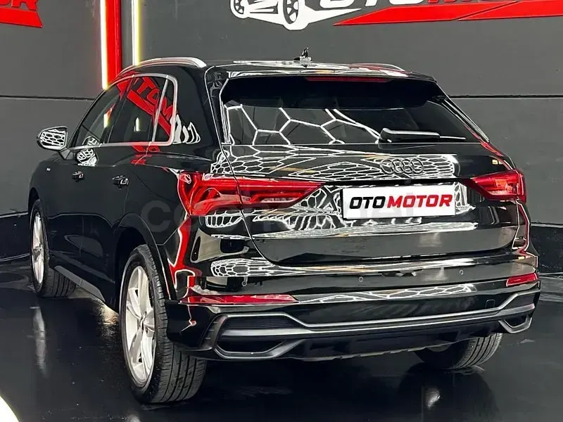 Usado Audi Q3 S-Line 230 CV (169 kW) 2020 Negro SUV
