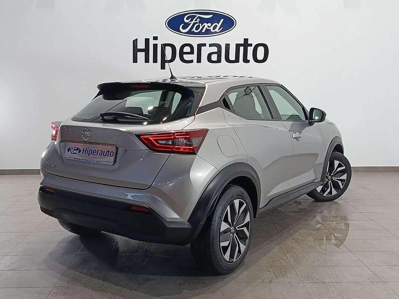 Usado Nissan Juke Acenta 114 CV (83 kW) 2021 Gris SUV
