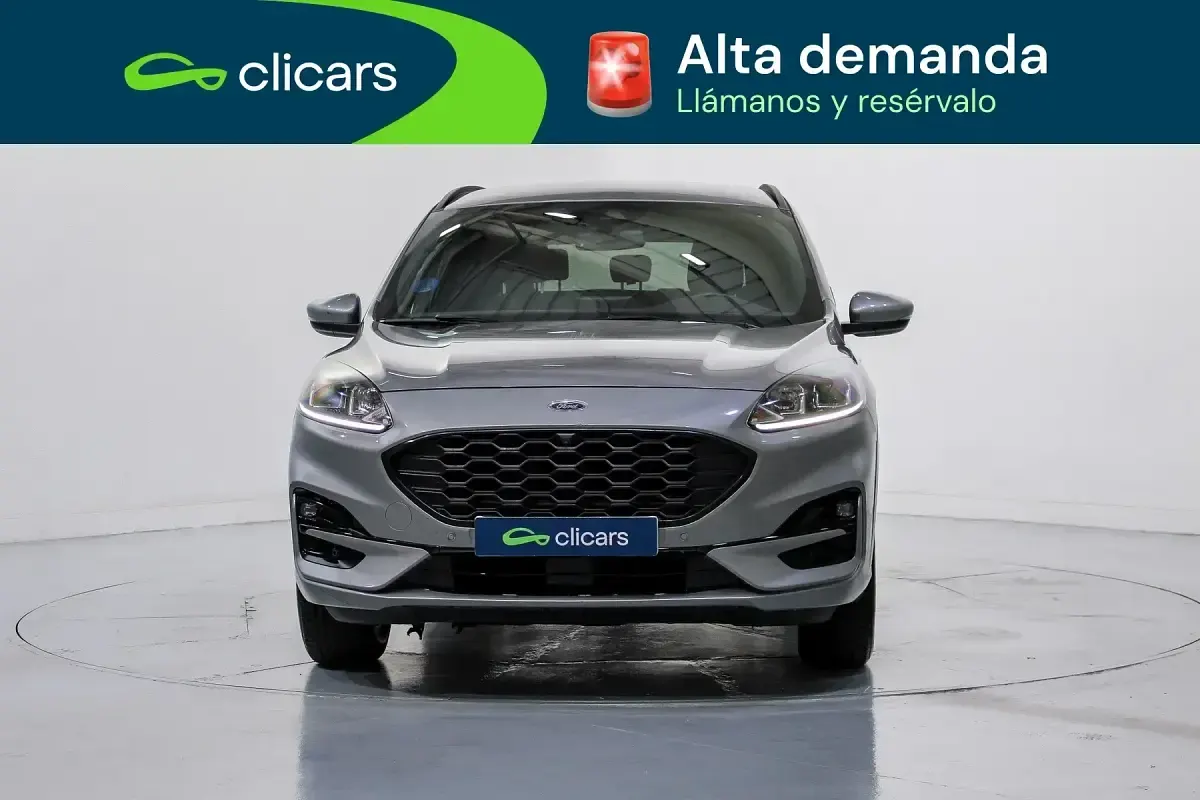 Usado Ford Kuga ST-Line 225 CV (165 kW) 2023 Gris SUV