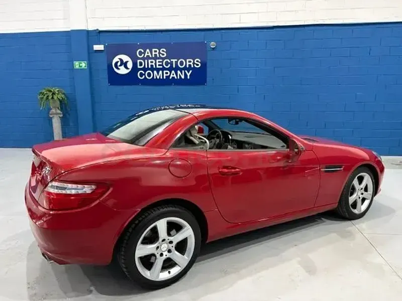 Usado Mercedes SLK250 204 CV (150 kW) 2011 Rojo Descapotable