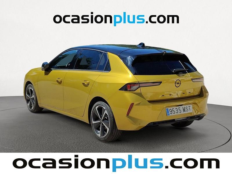 Usado Opel Astra S 131 CV (96 kW) 2024 Amarillo Utilitario