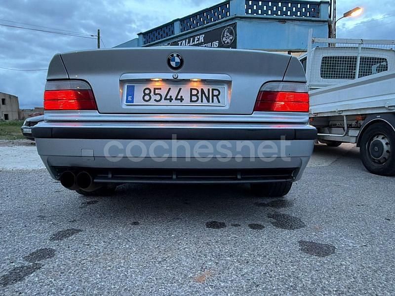 Usado BMW 323 170 CV (125 kW) 1996 Gris / plata Coupe